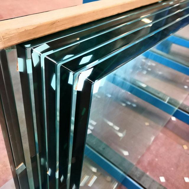 SGCC geh&auml;rtetes Glas f&uuml;r Poolz&auml;une und Gel&auml;nderglas